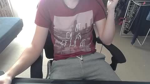 Benjifrenchi online show from November 12, 8:31 am