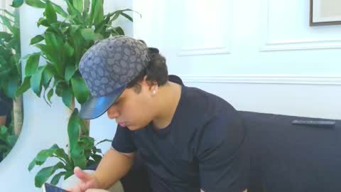 bennett_alejoo online show from December 20, 8:05 pm