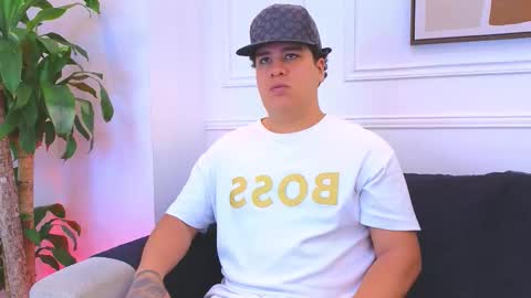 bennett_alejoo online show from February 11, 7:08 pm