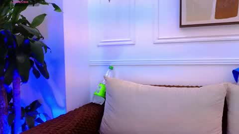 bennett_alejoo online show from May 19, 7:20 pm