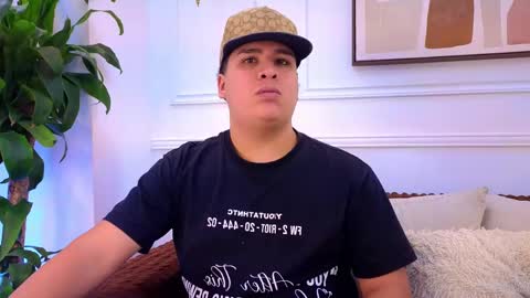 bennett_alejoo online show from May 12, 7:11 pm