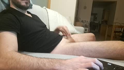 Snapshot of benoitgmx12 chatting on February 3, 7:52 pm benoitgmx12 online show from February 3, 7:52 pm
