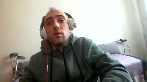 bentish online show from March 1, 10:59 am