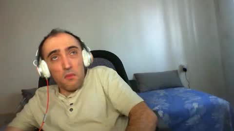 bentish online show from October 18, 6:18 am