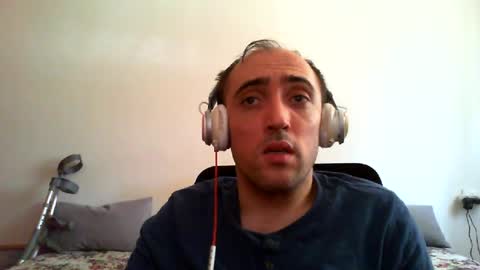 bentish online show from June 27, 8:06 am