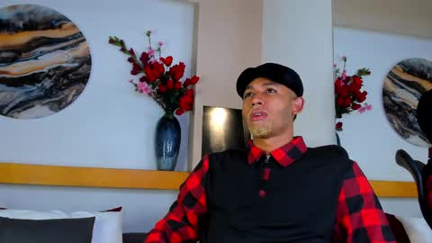 bento_fox online show from April 5, 3:14 am