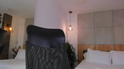 bento_fox online show from April 29, 3:22 am