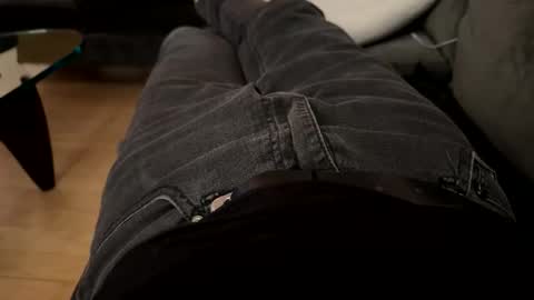 benz10001 online show from November 7, 3:10 am