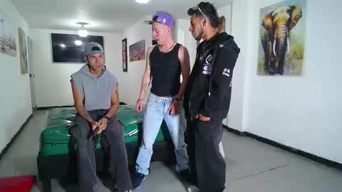 benz boys online show from November 9, 12:20 pm