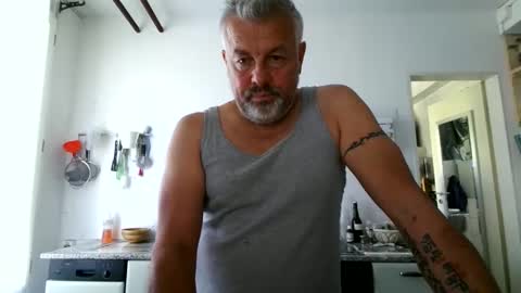Snapshot of berg_boy chatting on September 28, 8:56 am Martin online show from September 28, 8:56 am