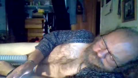 bergeeric1970 online show from October 17, 4:49 am