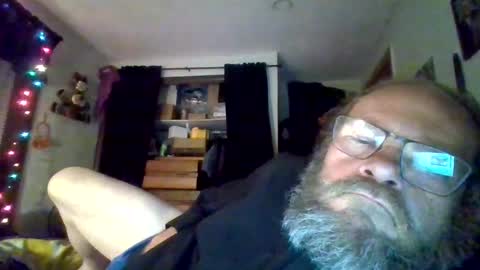 bergeeric1970 online show from May 8, 4:02 am
