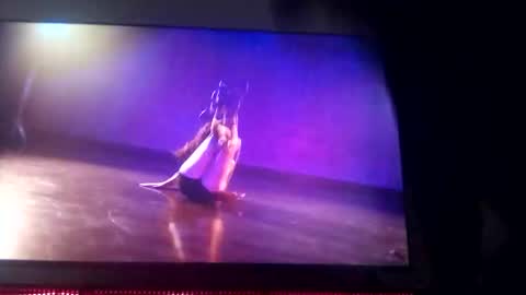 bernard1366192 online show from February 8, 12:38 am