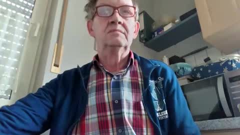 bernie6004 online show from February 28, 11:31 am