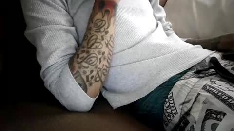 Snapshot of bertdollaz757 chatting on January 26, 1:15 pm ToxicPipe757 online show from January 26, 1:15 pm