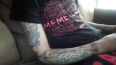 ToxicPipe757 online show from April 4, 2:25 pm