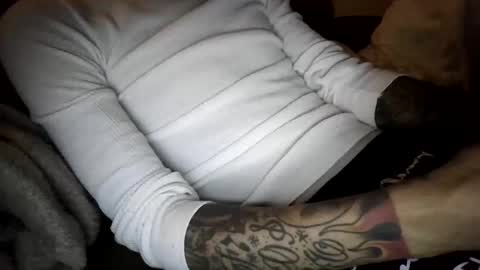 Snapshot of bertdollaz757 chatting on December 24, 4:55 am ToxicPipe757 online show from December 24, 4:55 am