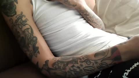 Snapshot of bertdollaz757 chatting on January 12, 5:11 pm ToxicPipe757 online show from January 12, 5:11 pm