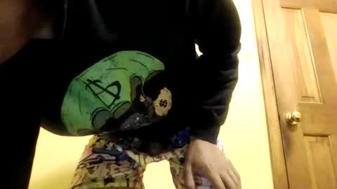 ToxicPipe757 online show from April 8, 5:30 am