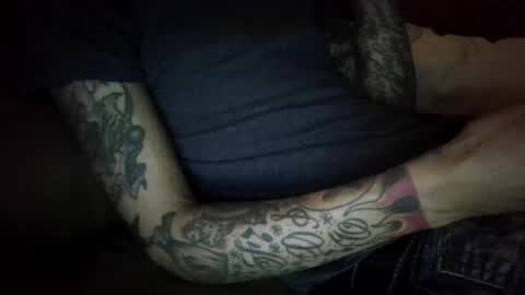 Snapshot of bertdollaz757 chatting on January 18, 2:07 am ToxicPipe757 online show from January 18, 2:07 am