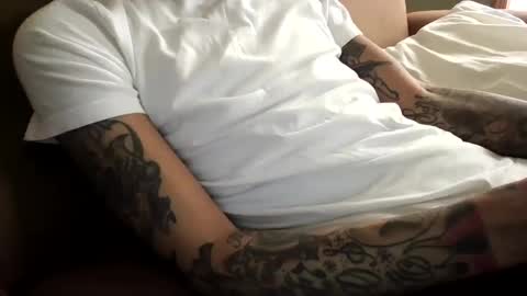 Snapshot of bertdollaz757 chatting on December 16, 4:27 pm ToxicPipe757 online show from December 16, 4:27 pm