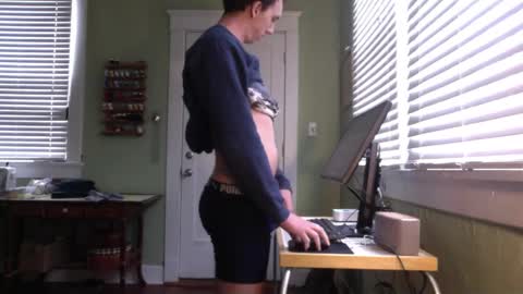 Snapshot of best_triam chatting on March 9, 4:22 pm best_triam online show from March 9, 4:22 pm