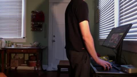 Snapshot of best_triam chatting on January 15, 9:51 pm best_triam online show from January 15, 9:51 pm