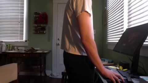 Snapshot of best_triam chatting on January 19, 5:07 pm best_triam online show from January 19, 5:07 pm