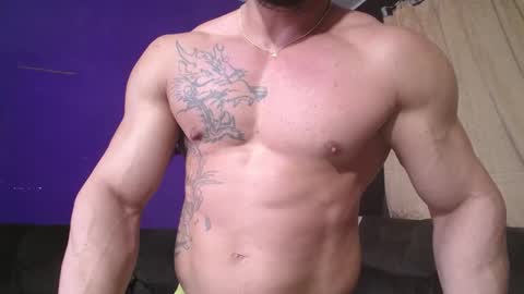 Snapshot of bestmuscle chatting on December 30, 5:02 pm bestmuscle online show from December 30, 5:02 pm