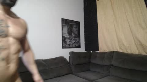 bestmuscle online show from April 25, 7:00 pm