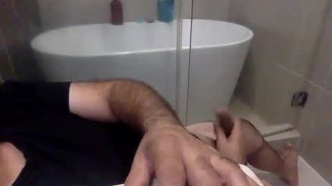 Snapshot of betoooox chatting on February 19, 2:12 am Virtual Gentleman online show from February 19, 2:12 am