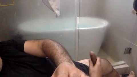 Snapshot of betoooox chatting on January 5, 5:09 pm Virtual Gentleman online show from January 5, 5:09 pm