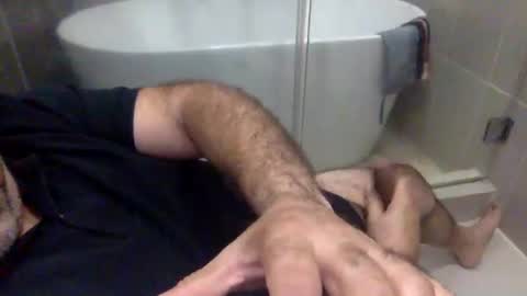 Snapshot of betoooox chatting on January 7, 4:31 am Virtual Gentleman online show from January 7, 4:31 am