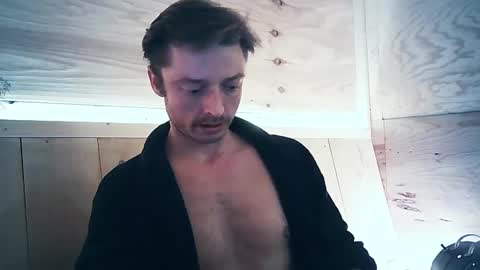 Snapshot of beukenstein chatting on January 12, 12:49 am . online show from January 12, 12:49 am