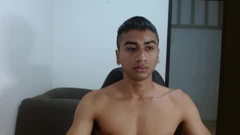 Snapshot of bfernando_05 chatting on January 27, 3:26 am BAYRON online show from January 27, 3:26 am