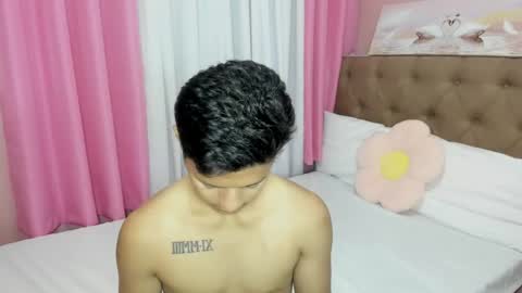 bhillrhey121103 online show from April 16, 6:41 pm