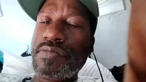 bi582945 online show from September 28, 4:49 pm
