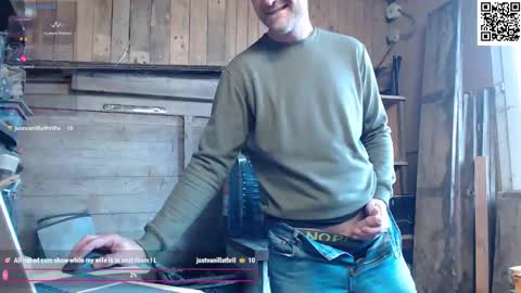 Snapshot of bi_french69 chatting on February 14, 10:28 am My name is David and if you like public exhibitions you wont be disappointed with me LoL - My favorite vibes is 44 online show from February 14, 10:28 am