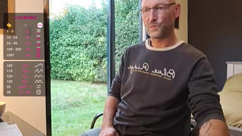 Snapshot of bi_french69 chatting on September 17, 7:42 am My name is David and if you like public exhibitions you wont be disappointed with me LoL - My favorite vibes is 44 online show from September 17, 7:42 am