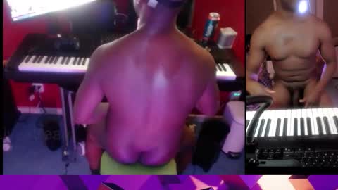 BicepsandFrot online show from February 3, 6:40 am