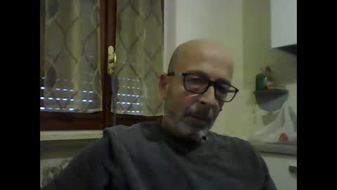 Snapshot of big23italy chatting on November 1, 2:10 pm big23italy online show from November 1, 2:10 pm