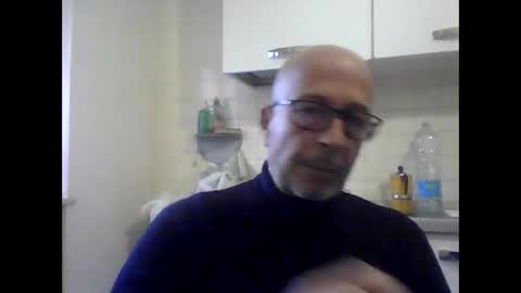 Snapshot of big23italy chatting on October 29, 7:44 am big23italy online show from October 29, 7:44 am