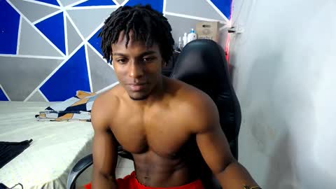 Snapshot of big_black11 chatting on October 7, 5:44 am big_black11 online show from October 7, 5:44 am