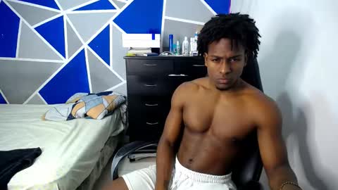 Snapshot of big_black11 chatting on October 4, 5:23 am big_black11 online show from October 4, 5:23 am