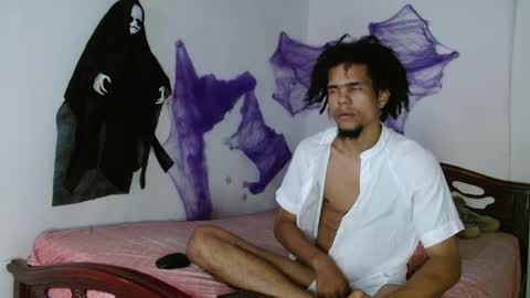 Snapshot of big_boy_lee chatting on October 13, 9:43 pm Camilo online show from October 13, 9:43 pm