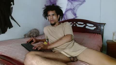 Snapshot of big_boy_lee chatting on October 25, 9:16 pm Camilo online show from October 25, 9:16 pm