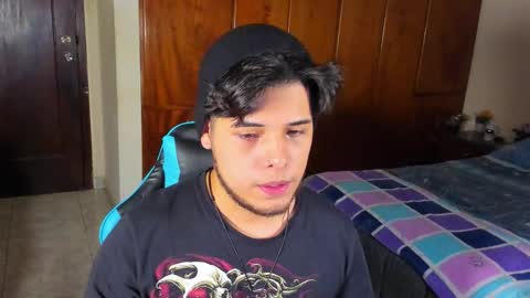 Logan Sprouse online show from November 14, 12:36 am