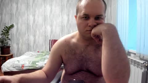 Snapshot of big_fat_guy1992 chatting on December 22, 9:22 am big_fat_guy1992 online show from December 22, 9:22 am