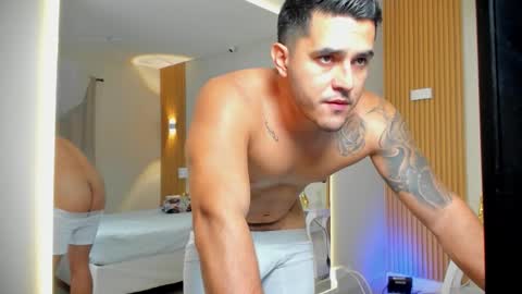 Tylerr online show from January 5, 9:07 pm