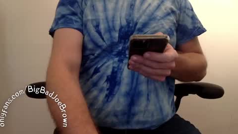 Snapshot of bigbadjoebrown chatting on January 6, 5:49 pm 5 online show from January 6, 5:49 pm